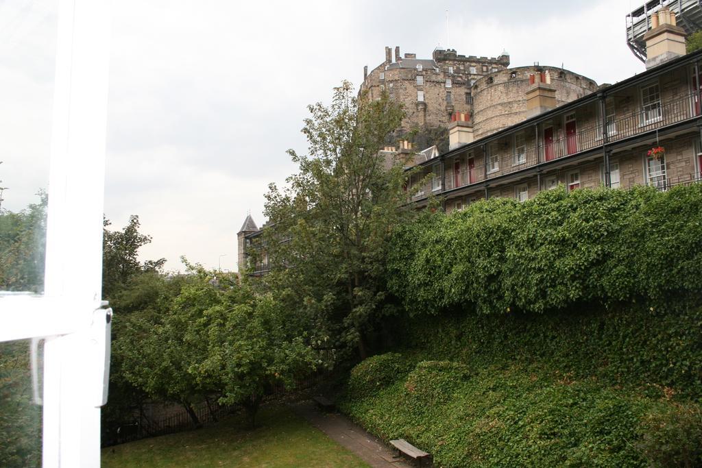 Grassmarket Studio Edinburgh Room photo